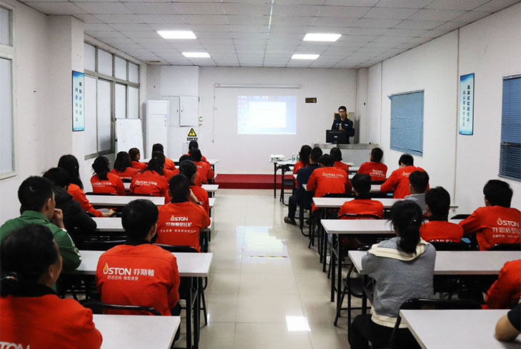 企業(yè)安全駕車，共建平安之路——菲思盾交通安全駕車教育課圓滿結(jié)業(yè)
